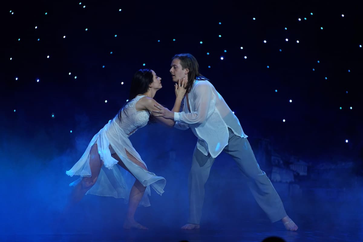 Gabriel Kelly und Malika Dzumaev bei Let's dance am 10.5.2024 - Contemporary
