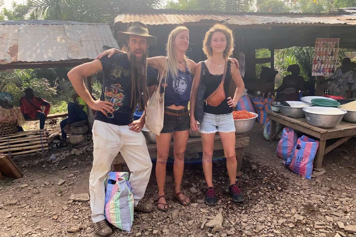 Philipp in Togo mit Susanne und Carolin (Caro)