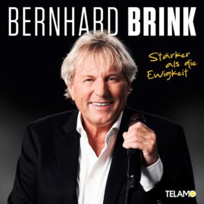 Bernhard Brink: Neue Schlager-CD “Stärker als die Ewigkeit” - CD-Kritik - hier im Bild das Album-Cover mit dem Künsler im Mittelpunkt