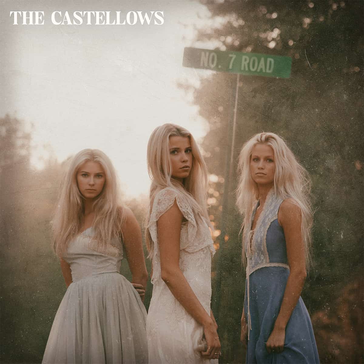 The Castellows - Country Music Band - hier im Bild Lily, Eleanor (Ellie) und Powell auf dem Cover zur Single Nr. 7 Road