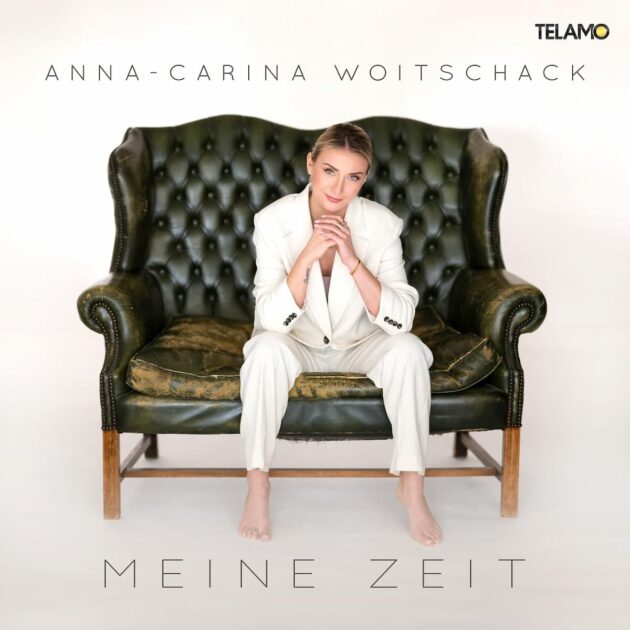 Anna-Carina Woitschack - Neue Schlager-CD “Meine Zeit” - eine CD-Kritik - hier im Bild das CD-Cover mit der Künstlerin im Mittelpunkt