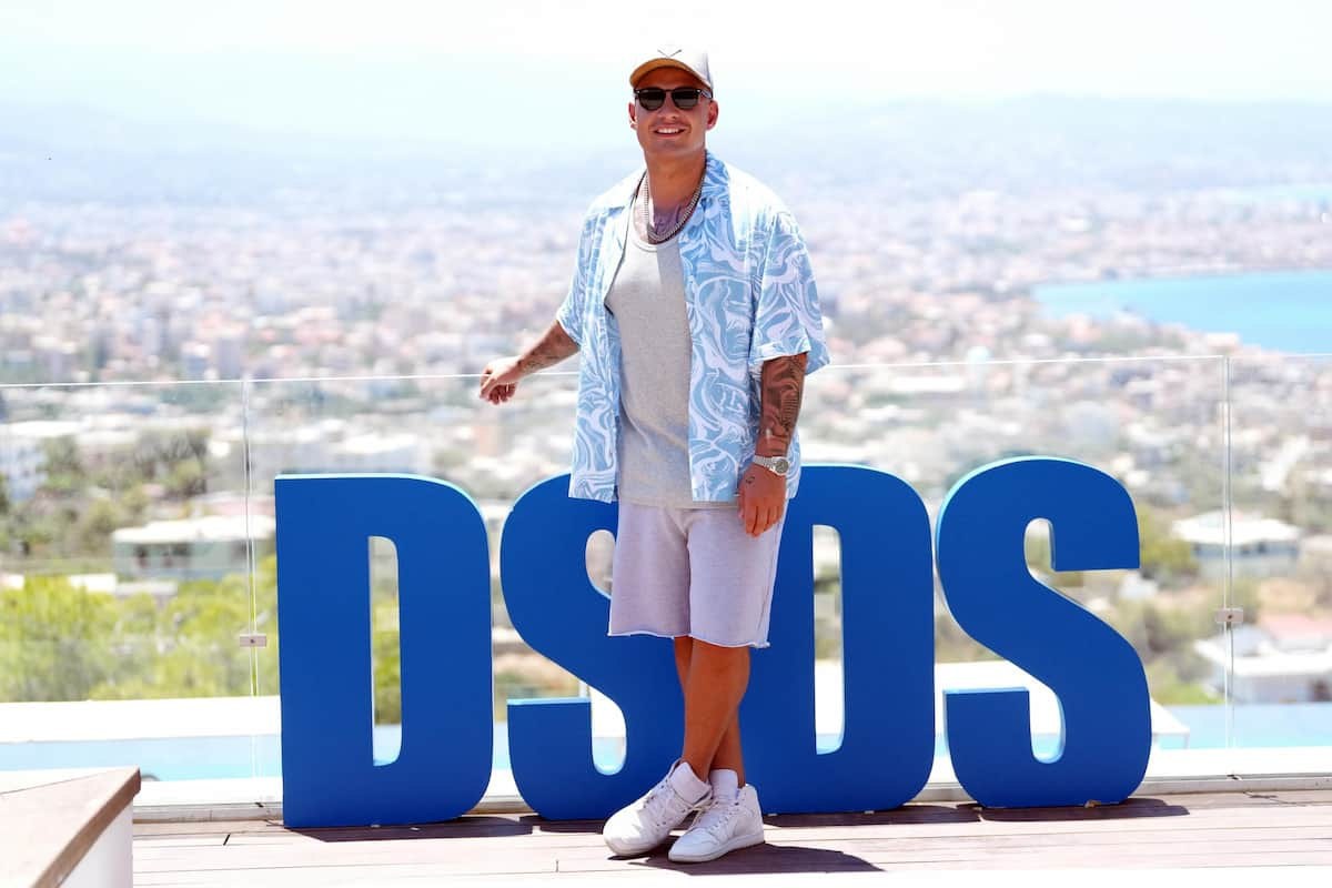 Pietro Lombardi in der Kandidaten-Villa Auslands-Recall DSDS 2024 auf Kreta (Griechenland)