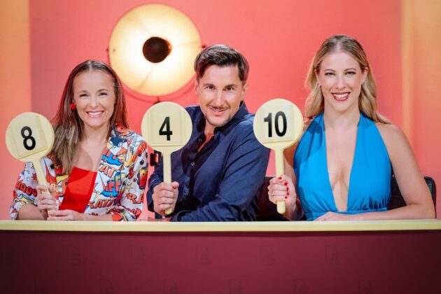 Dancing Stars 22.11.2024: Erste Punkte - Wer ist ausgeschieden? Wer weiter gekommen? - hier im Bild die Dancing Stars - Jury mit Missy May, Balazs Ekker und Maria Angelini-Santner