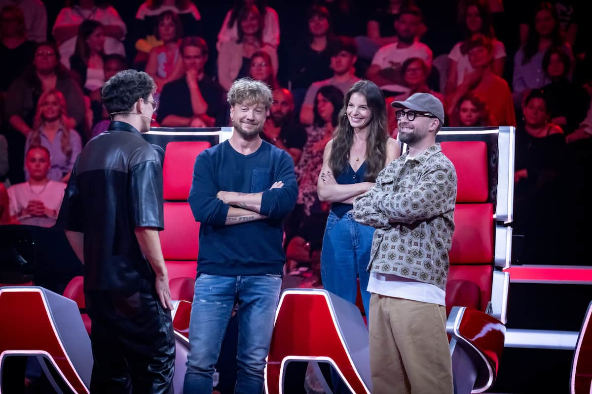 The Voice of Germany 22.11.2024 letzte Team Fights: Wer ist ausgeschieden? Wer hat einen der Hot Seats? Wer ist weiter gekommen? - hier im Bild die vier Coaches The Voice 2024