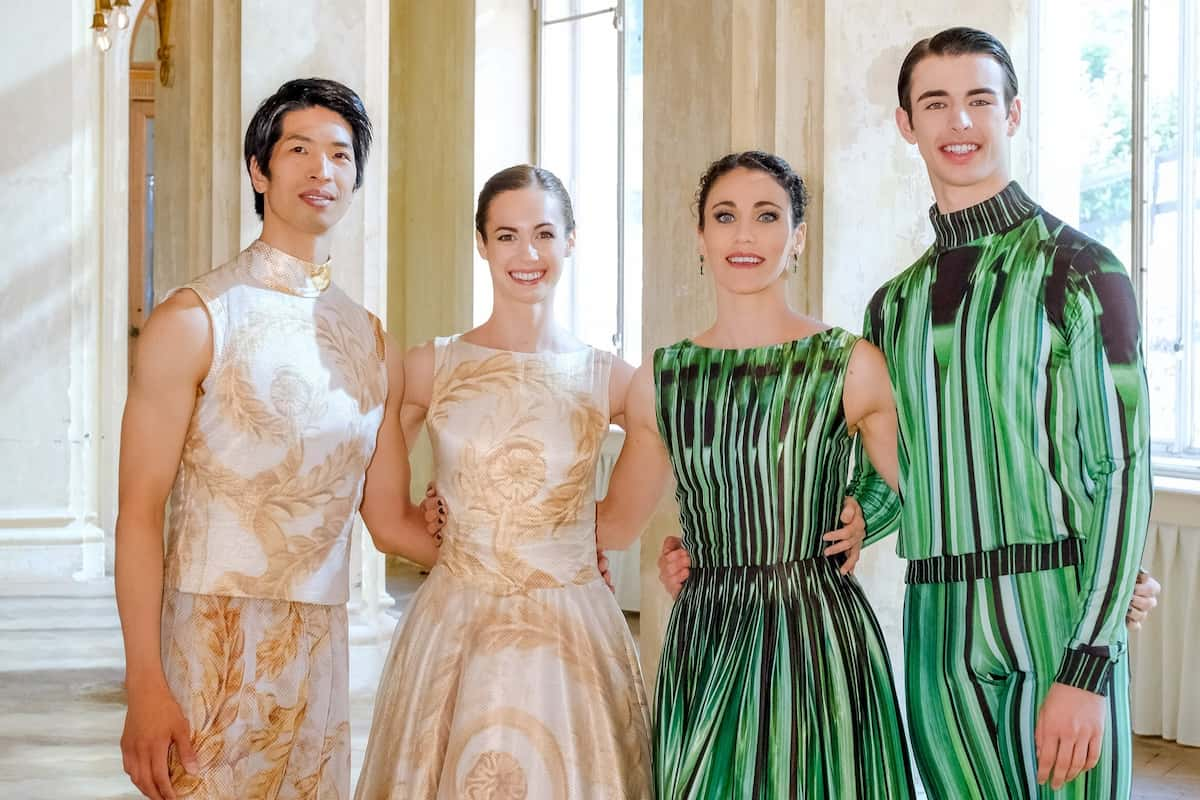 Elena Bottaro mit Masayu Kimoto - Erste Solisten vom Wiener Staatsballett beim Neujahrsballett 2025 mit Alice Firenze mit Victor Cagnin