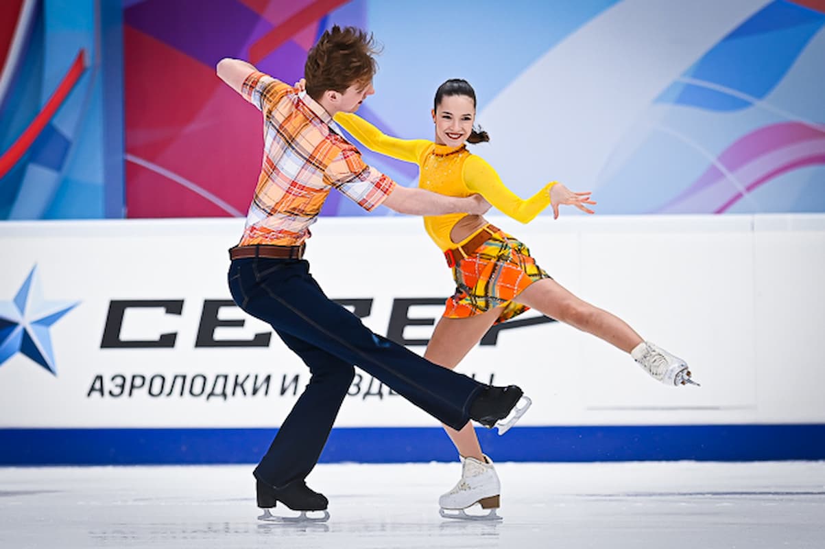 Anna Shcherbakova - Egor Goncharov - Eistanz-Paar im im Rhythm Dance beim Eiskunstlauf Grand Prix Finale Russland 2025