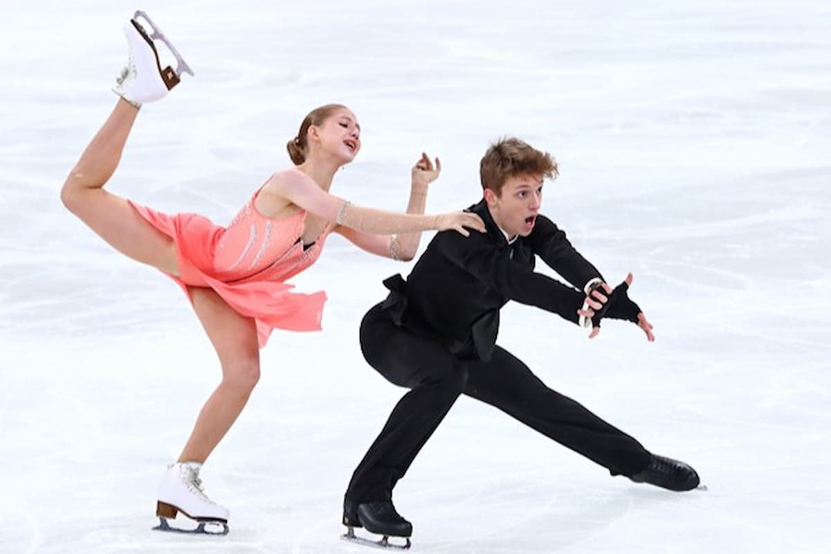 Eiskunstlauf Junioren Grand Prix Finale 2025 Russland 27.2.-1.3.2025 in Kaluga - hier im Bild das Eistanz-Paar Zoya Pestova & Sergey Lagutov