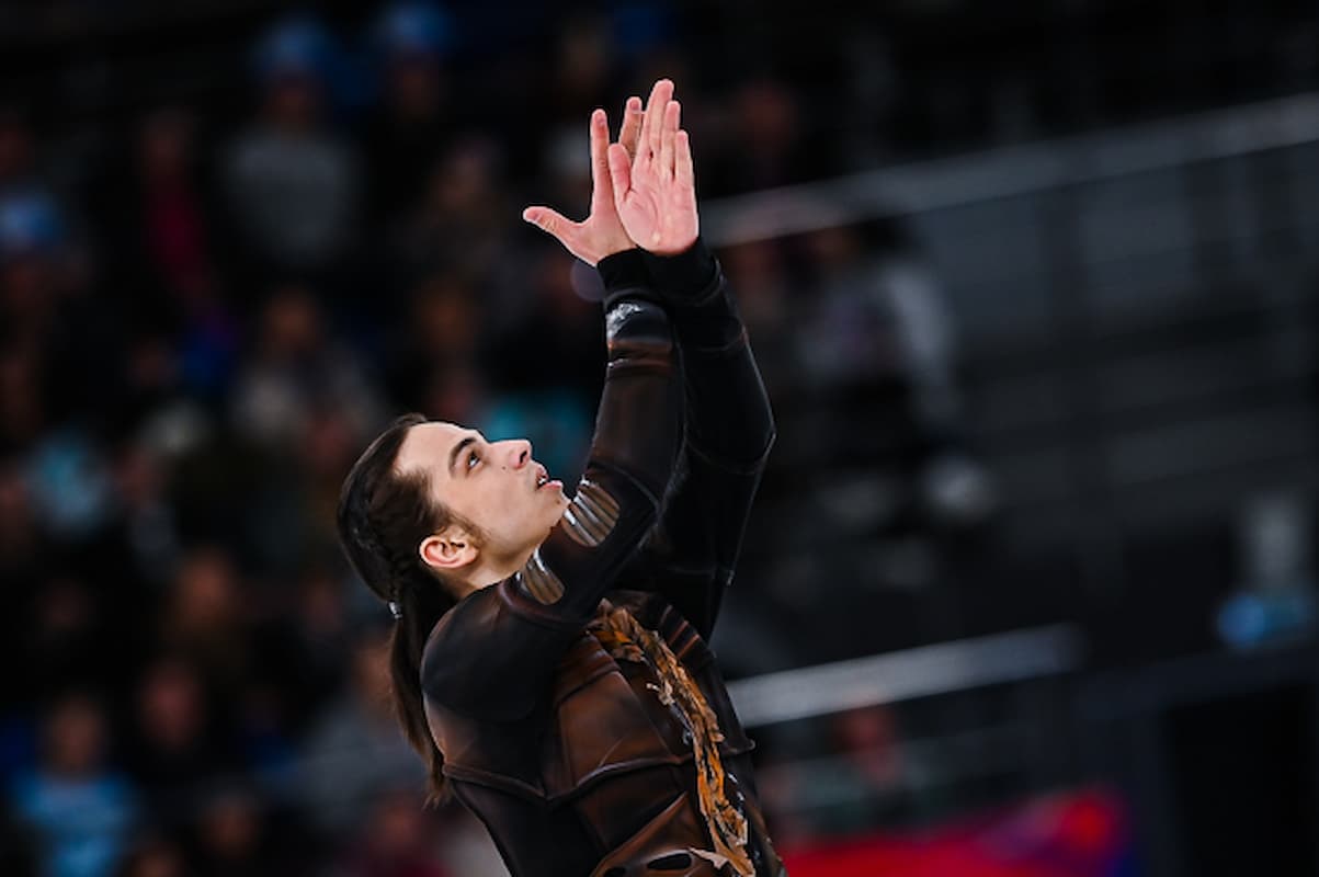 Petr Gumennik - Platz 2 nach dem Kurzprogramm im russischen Eiskunstlauf Grand Prix Finale 2025