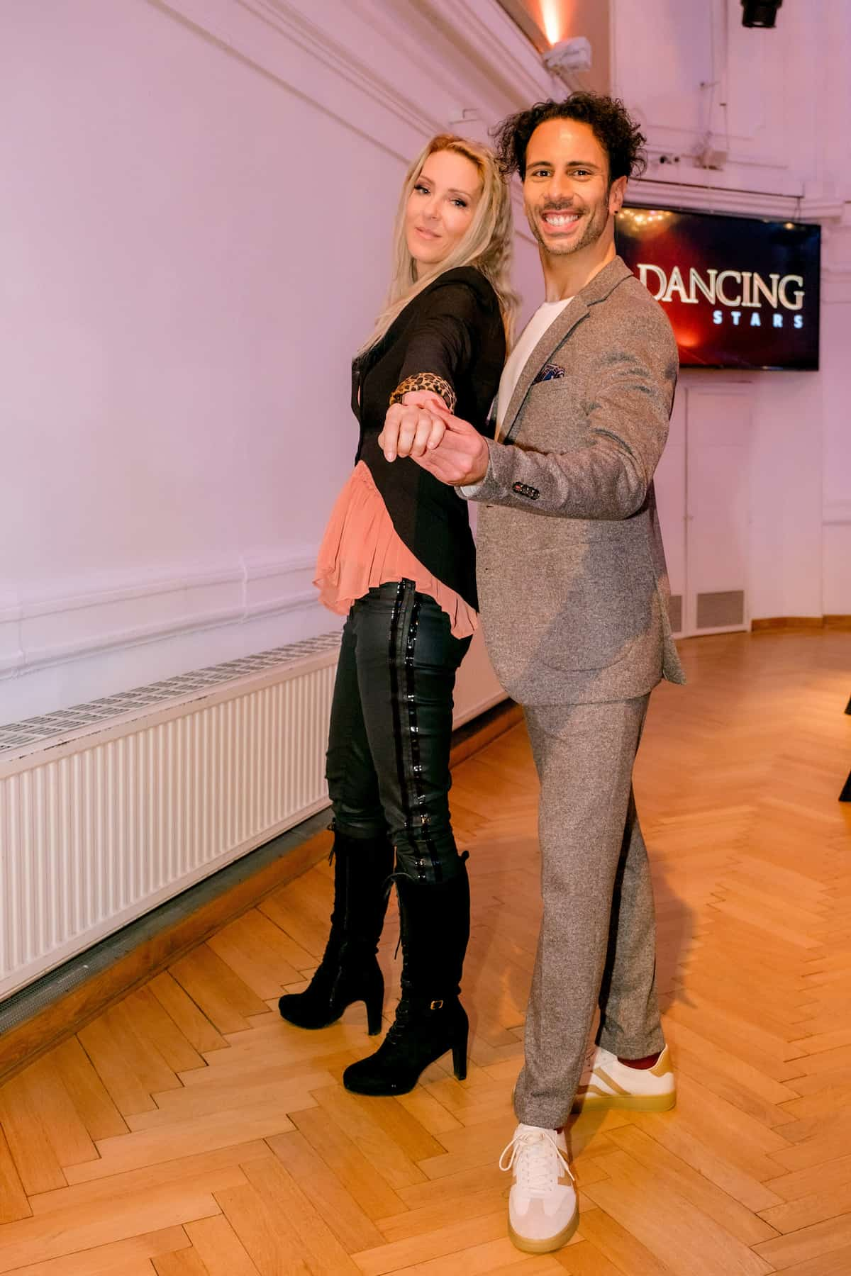 Simone Lugner und Danilo Campisi bei der Vorstellung der Tanzpaare Dancing Stars 2025