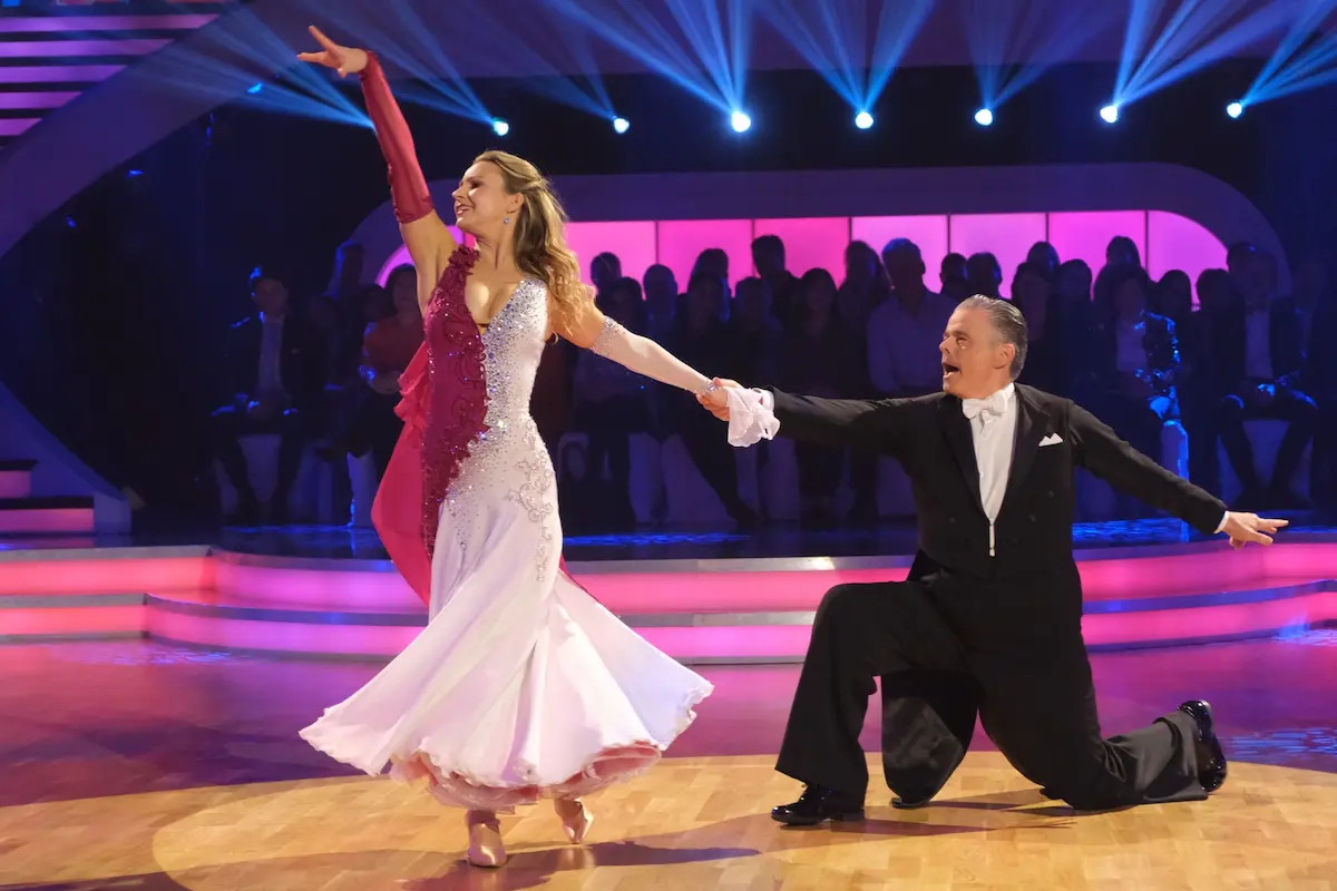 Andi Wojta & Kati Kallus mit Langsamer Walzer bei Dancing Stars am 14.3.2025