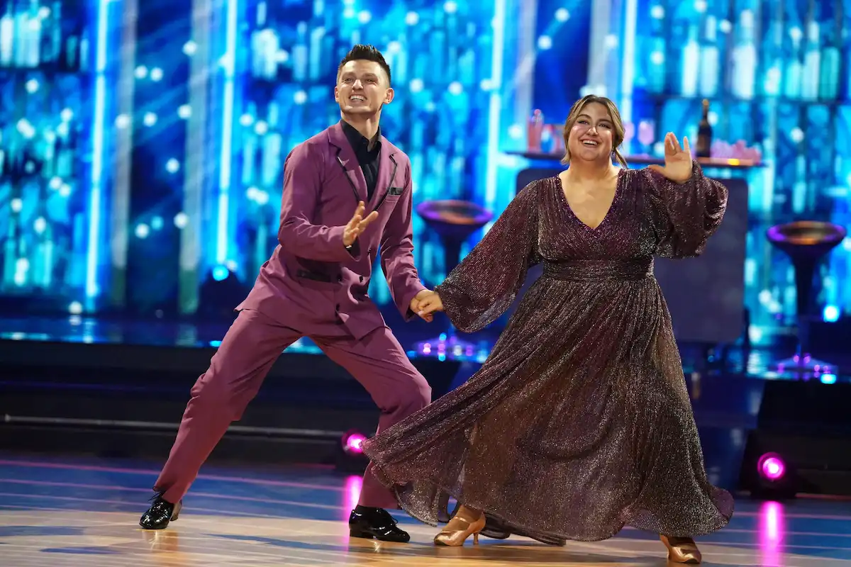 Sandra Safiulov (selfiesandra) und Zsolt Sandor Cseke bei Let's dance 7.3.2025