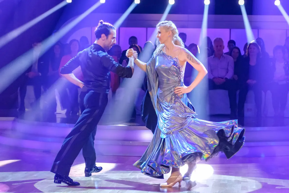 Simone Lugner & Danilo Campisi mit ihrem Quickstep - Dancing Stars am 14.3.2025